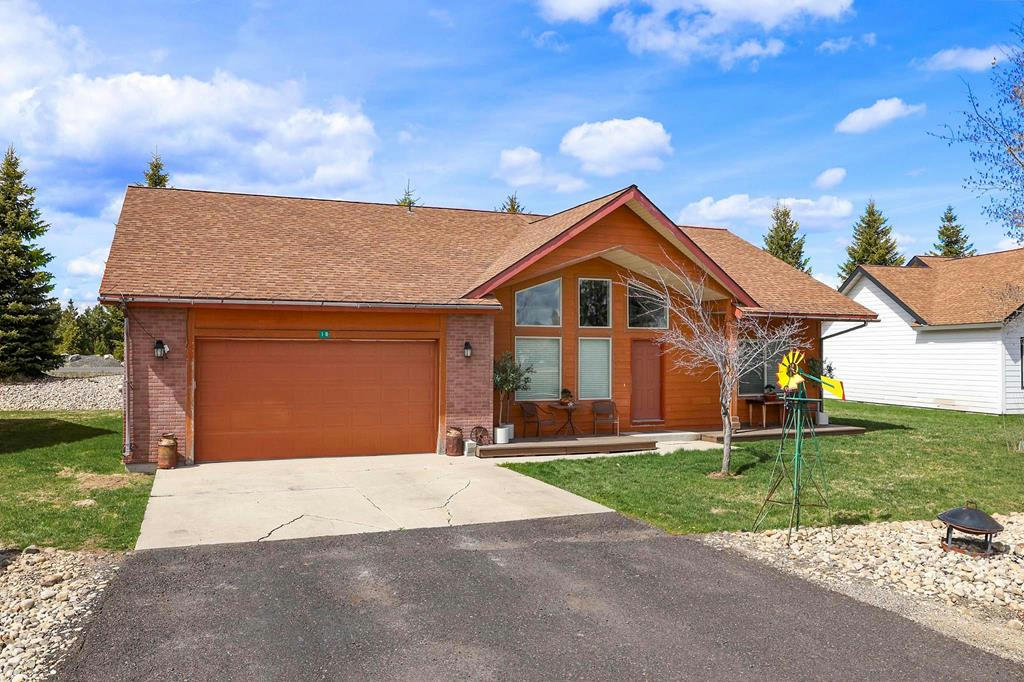 18 CHARTERS CIR, DONNELLY, ID 83615, photo 1 of 28
